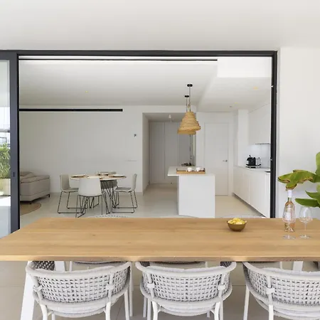 Exlusive With Garden In Higueron Apartment